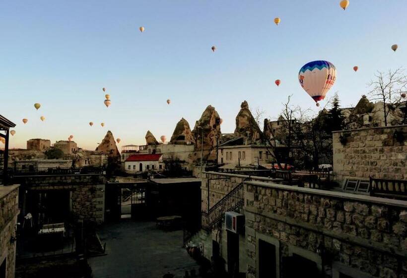 ホテル Guzide Cave