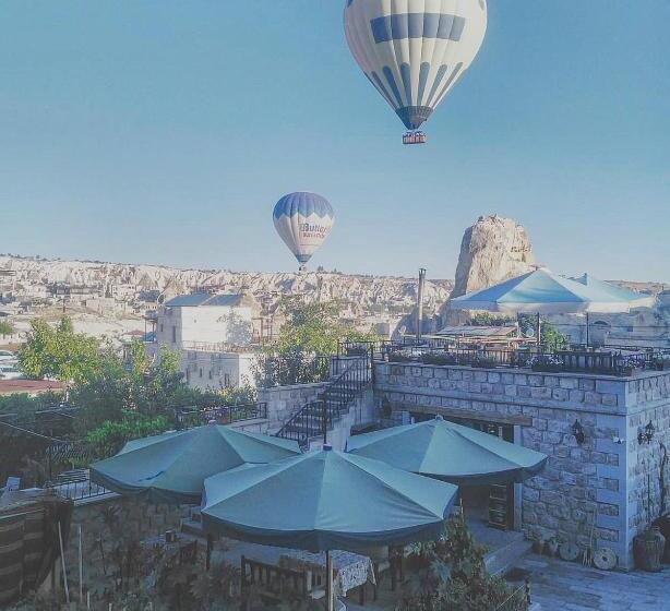 ホテル Guzide Cave