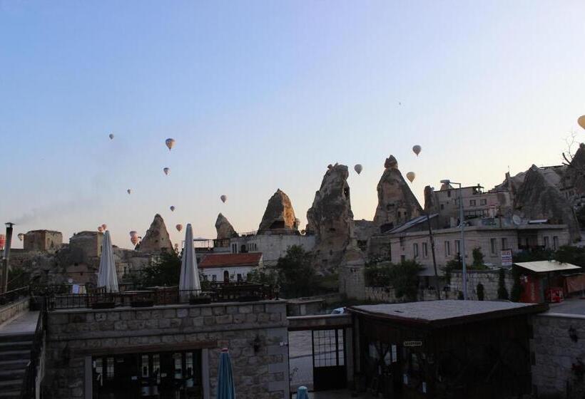 ホテル Guzide Cave