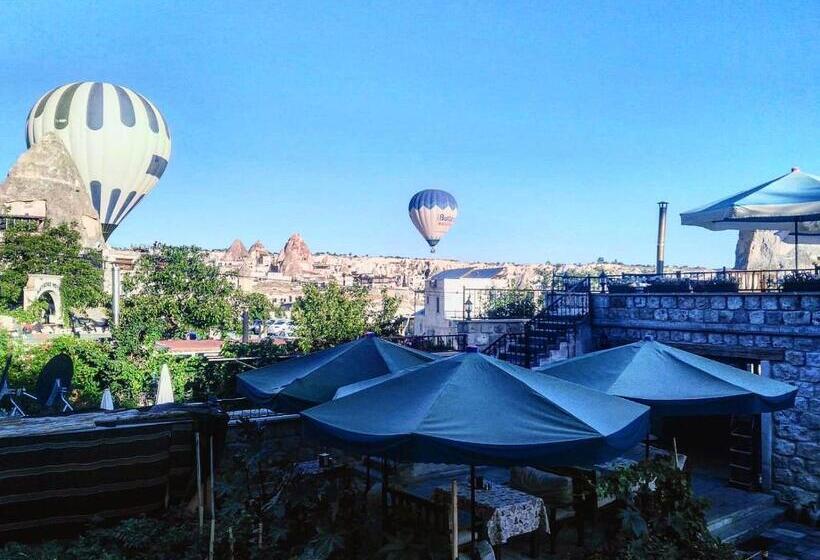 ホテル Guzide Cave