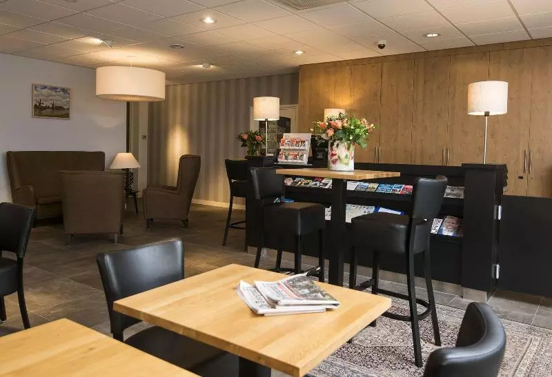 هتل Het Hart Van Weesp