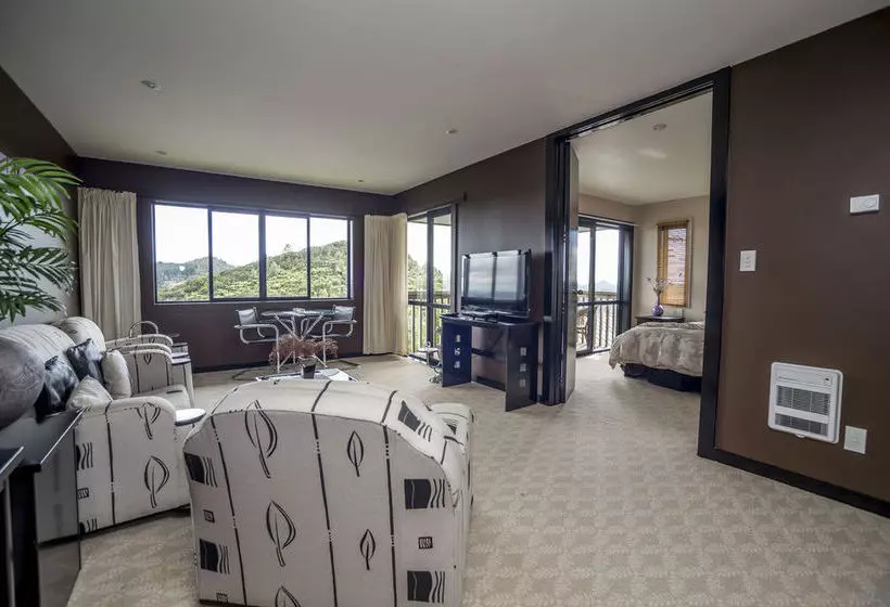 Hotel Hillside