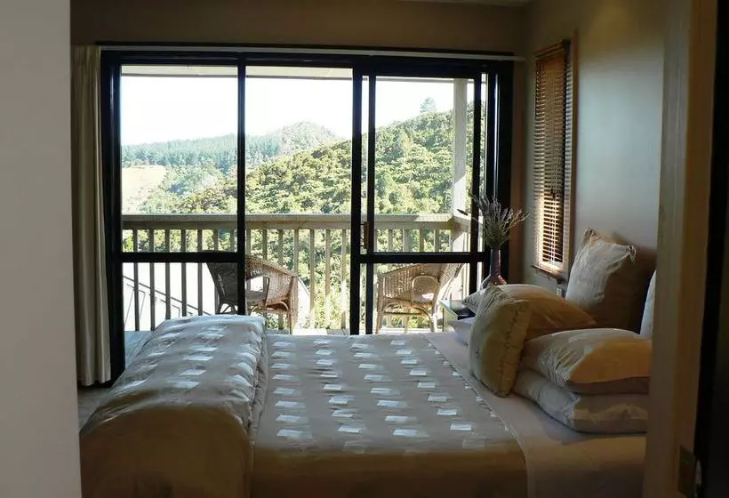 Hotel Hillside