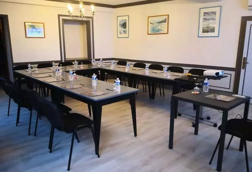 בית מלון כפרי Hostellerie Du Val D Or