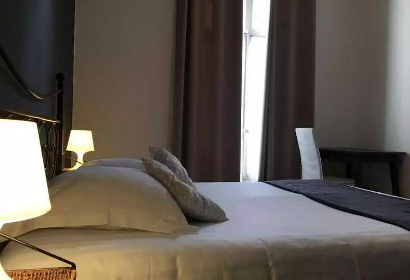 Отель Hôtel Moderne