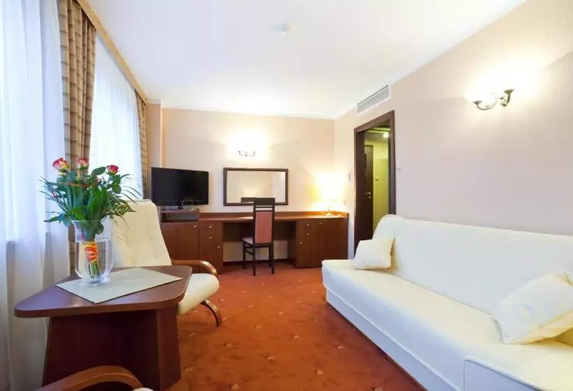 Hotelli Holiday Inn Express Lublin By Ihg