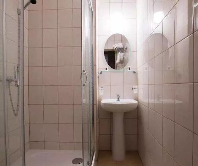 בית מלון כפרי Kapitan