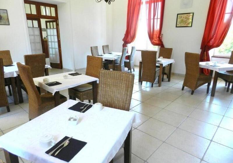 فندق Domaine De La Ferrière