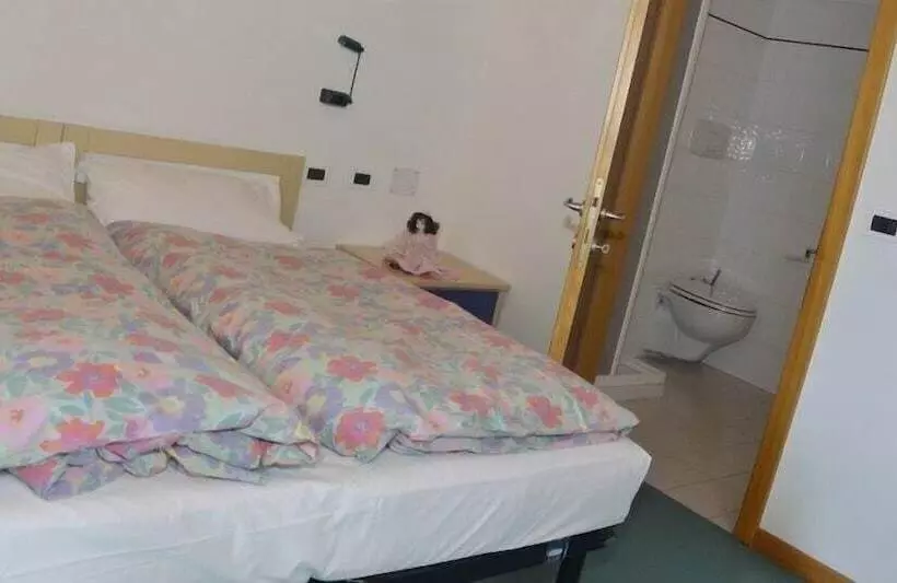 Отель Martinella