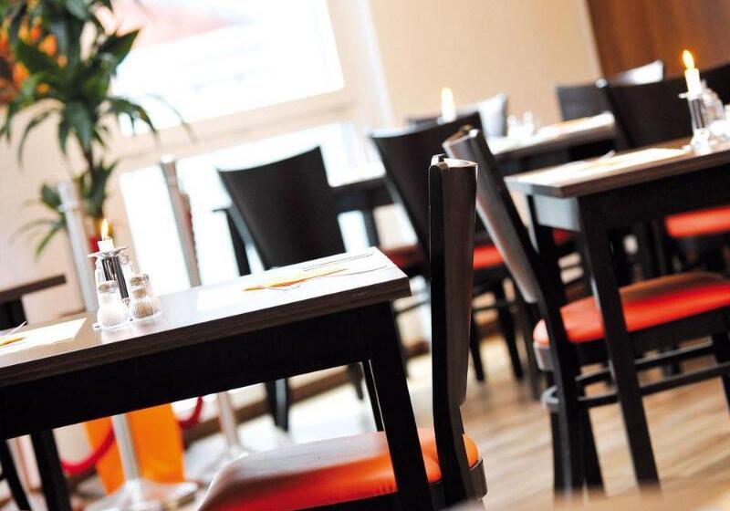 Orange Hotel Und Apartments