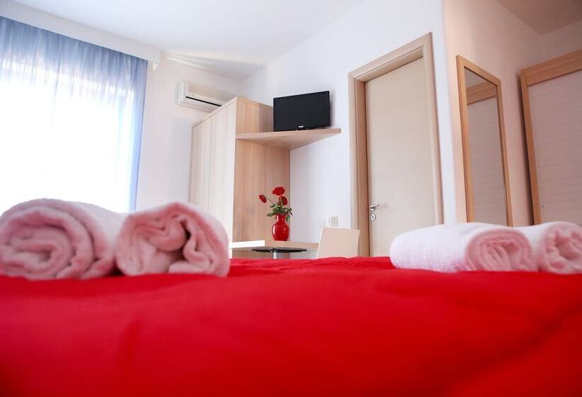 酒店 Resort Park Village