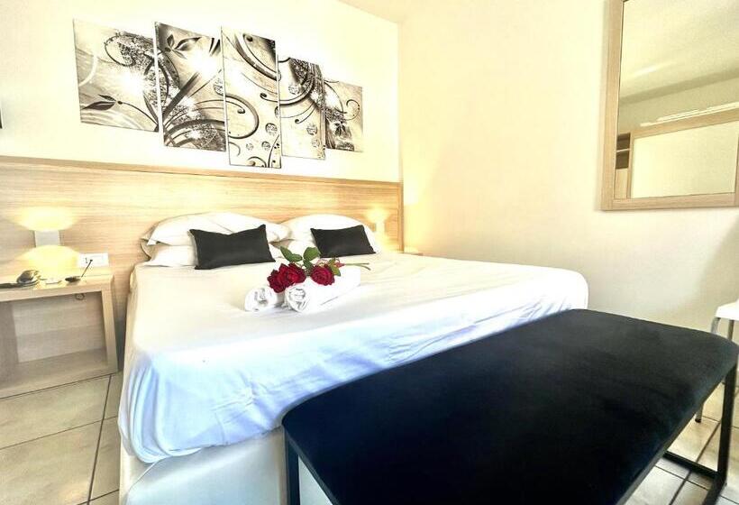 酒店 Resort Park Village