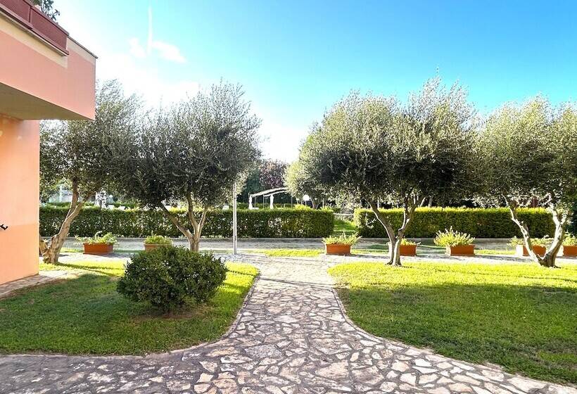 酒店 Resort Park Village