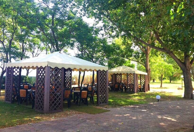 酒店 Resort Park Village