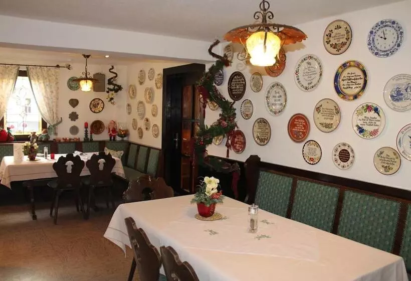 Landgasthof Hotel Zur Linde Im Taunus