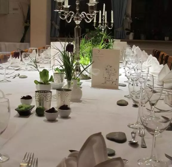 Landgasthof Hotel Zur Linde Im Taunus