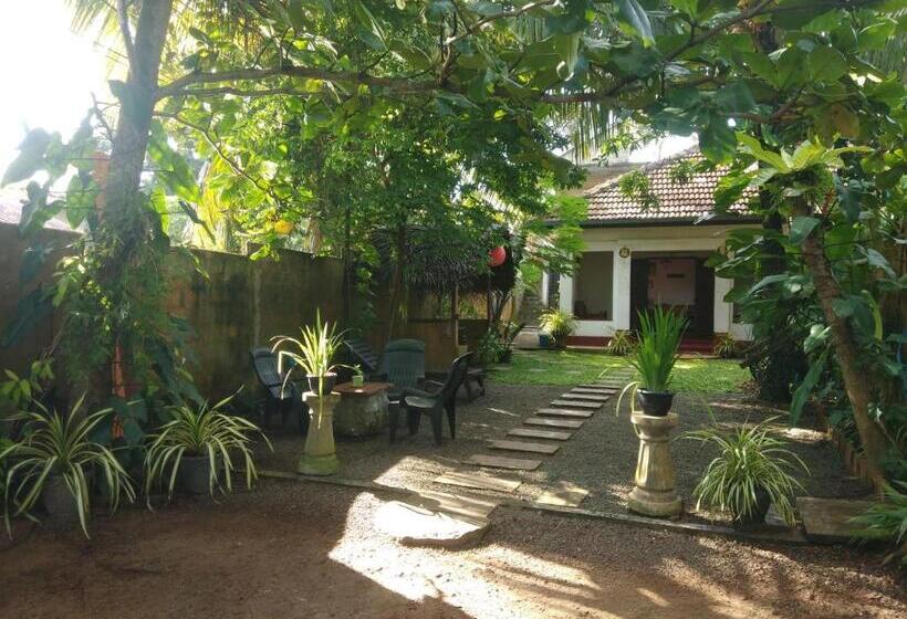 Общежитие Sena S Place