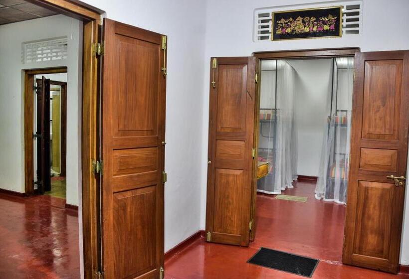 Общежитие Sena S Place