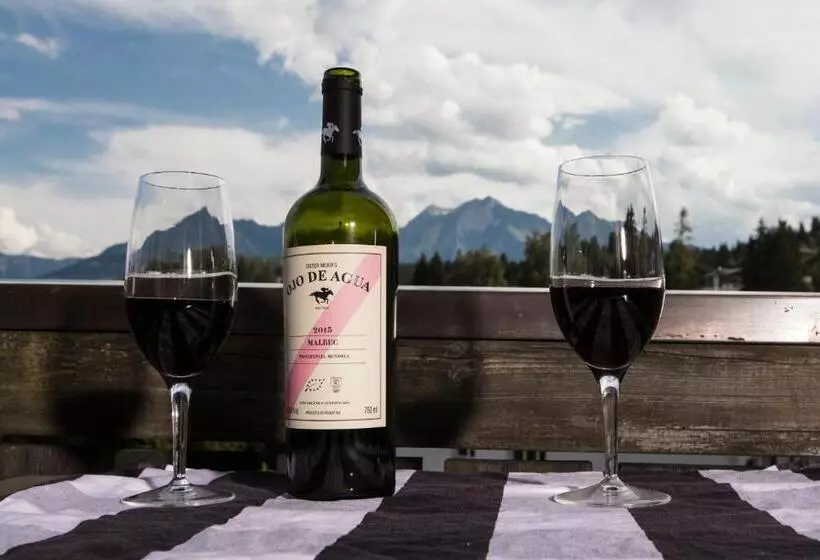 Hotelli Arena Guesthouse