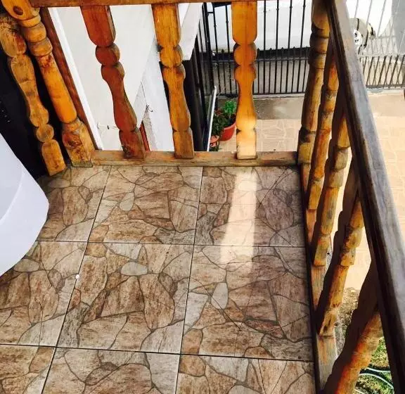 ペンション Hostal Plaza Maule Express