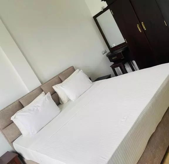 ペンション White House Hotel Mirissa