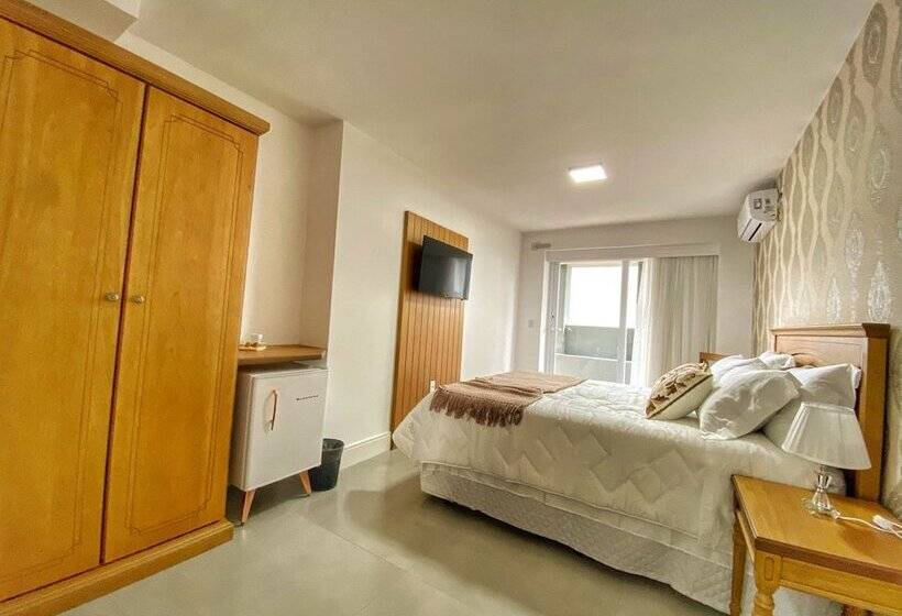 هاستل Pousada Ville Vie