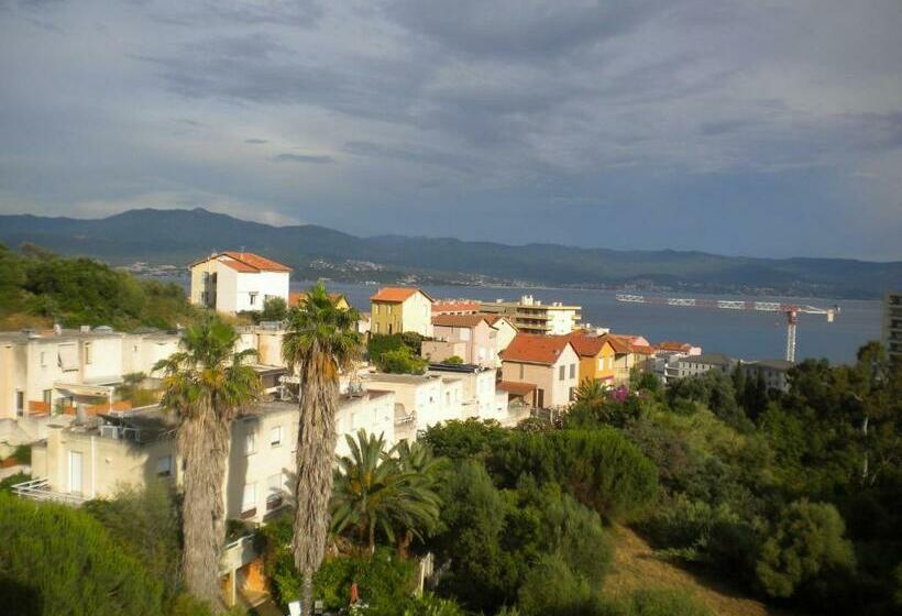 تختخواب و صبحانه Chambre Hôtes Wagram