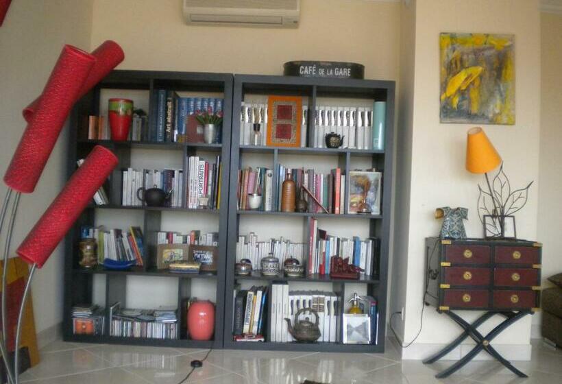 تختخواب و صبحانه Chambre Hôtes Wagram