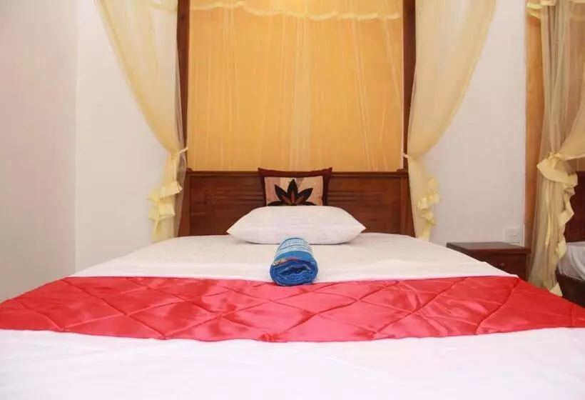 هتل A One Calm Palace