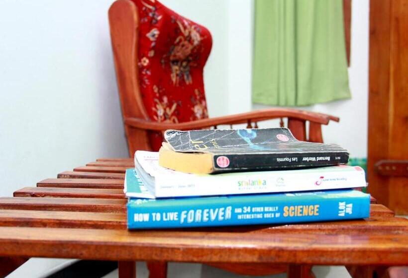 호텔 A One Calm Palace