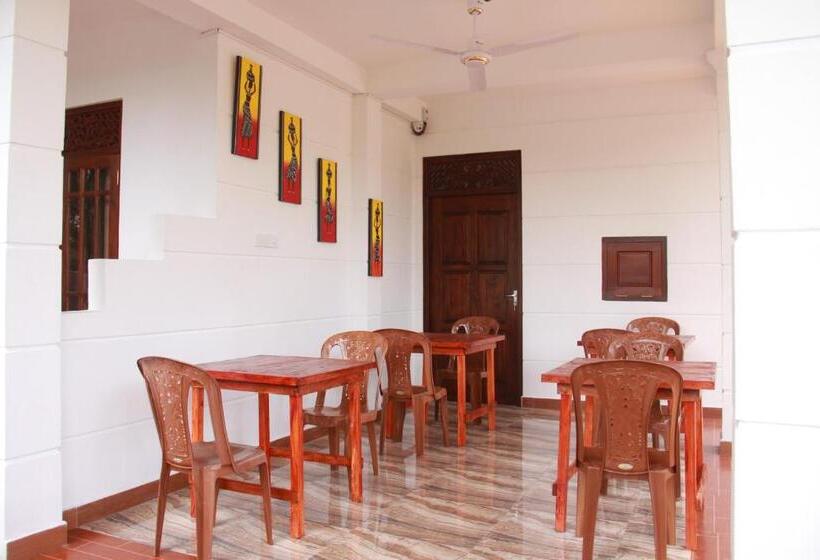 호텔 A One Calm Palace