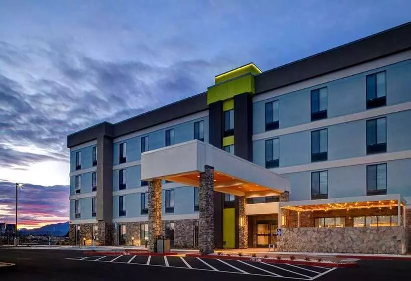 هتل Home2 Suites By Hilton Redding