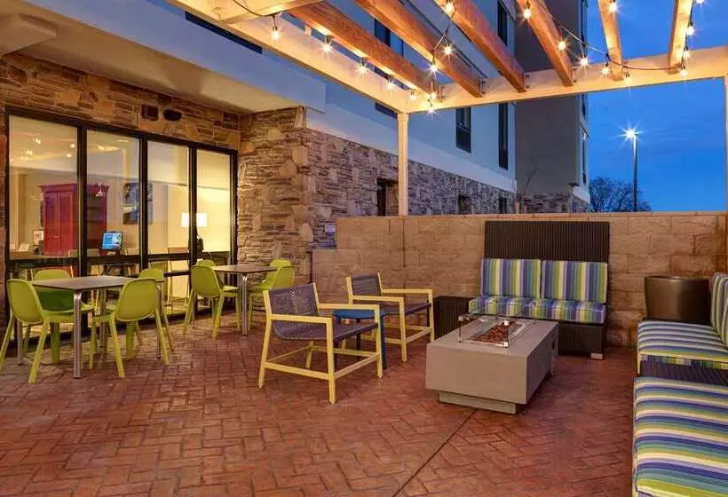 هتل Home2 Suites By Hilton Redding