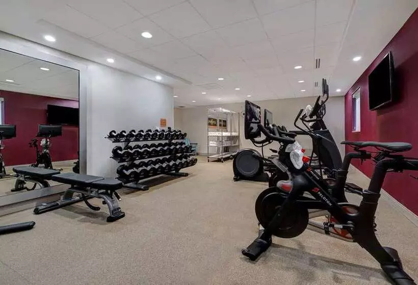 هتل Home2 Suites By Hilton Redding