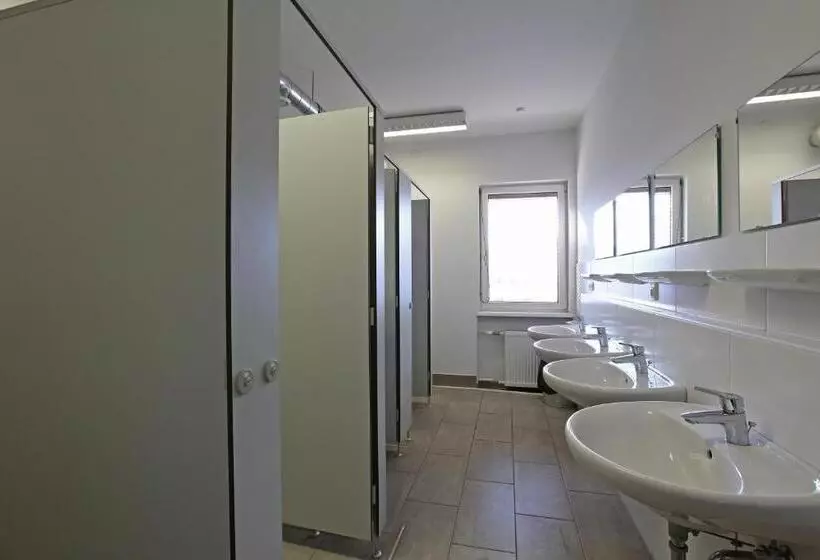 Montagehotel Living@linz