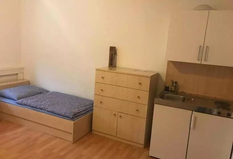 Montagehotel Living@linz