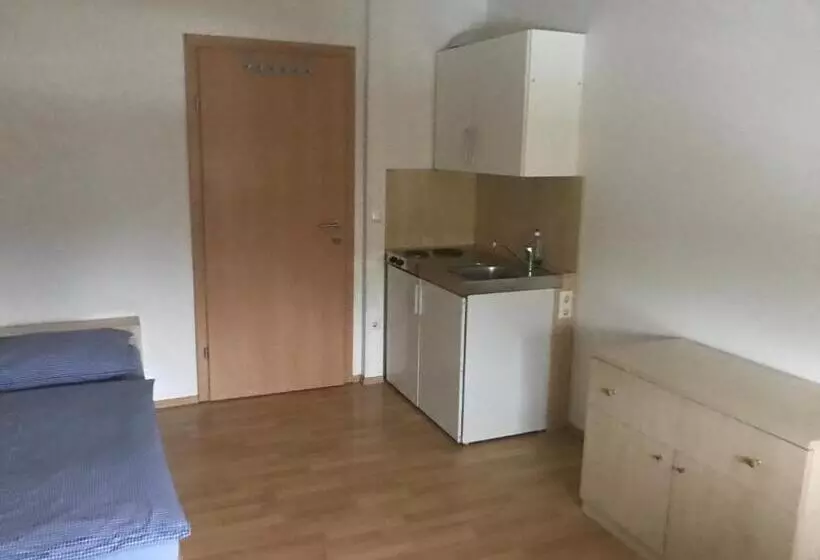 Montagehotel Living@linz