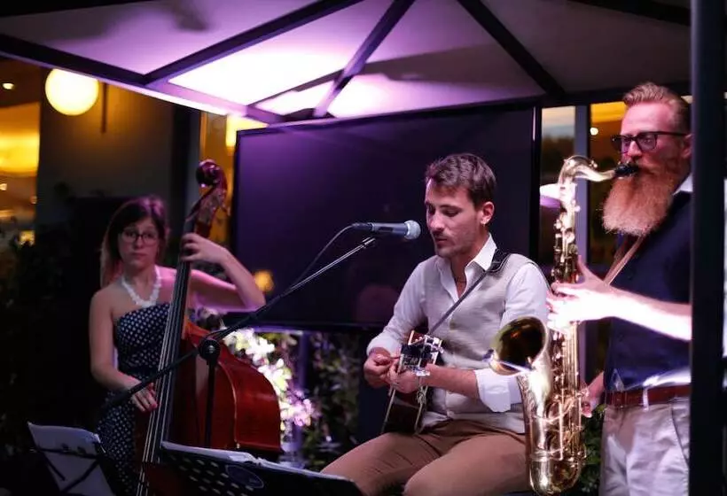 Continental   Tonellihotels