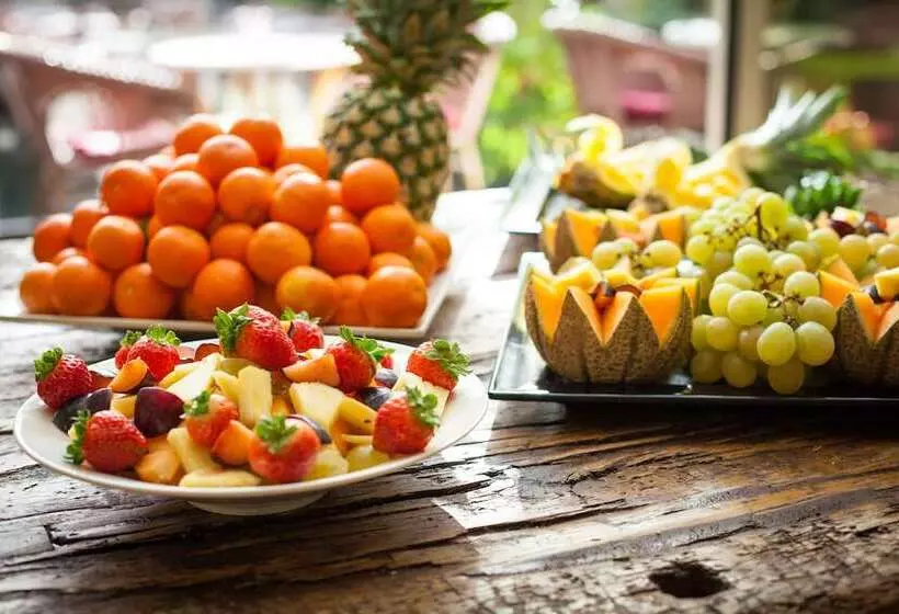 Continental   Tonellihotels