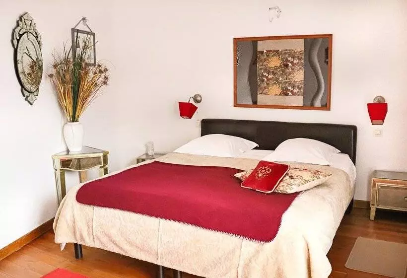 Hotelli A La Villa Boucicaut