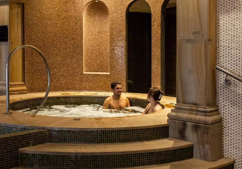 Отель Andrassy Kuria & Spa