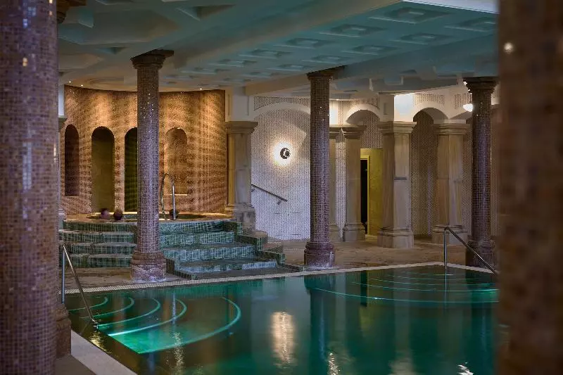 Отель Andrassy Kuria & Spa