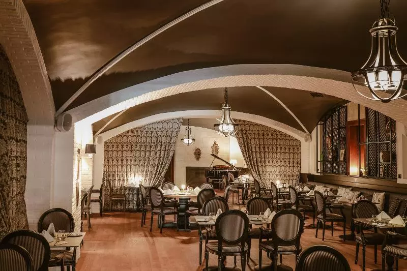 Отель Andrassy Kuria & Spa