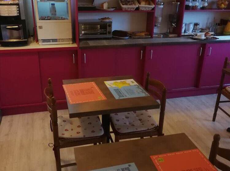 Отель Auberge De La Mandrie