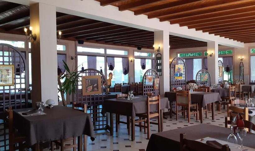 Отель Auberge De La Mandrie