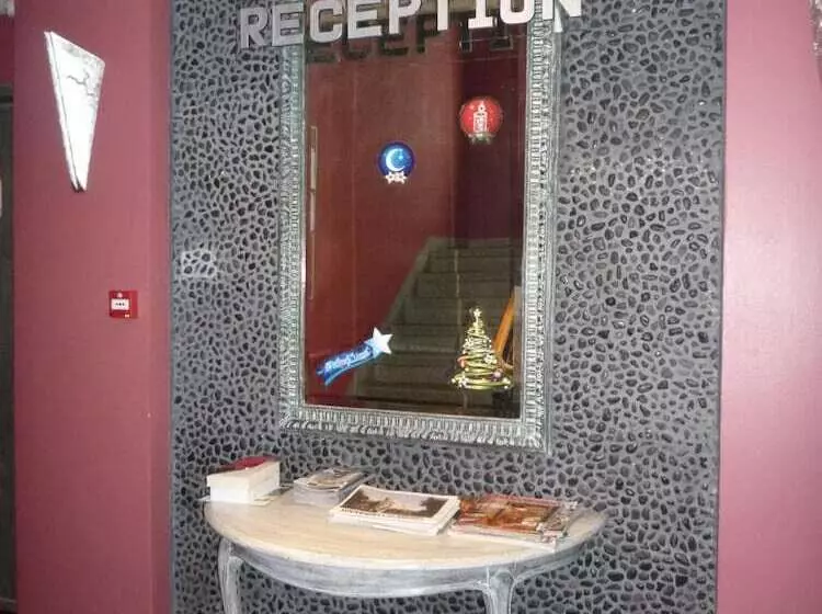 Отель Du Centre