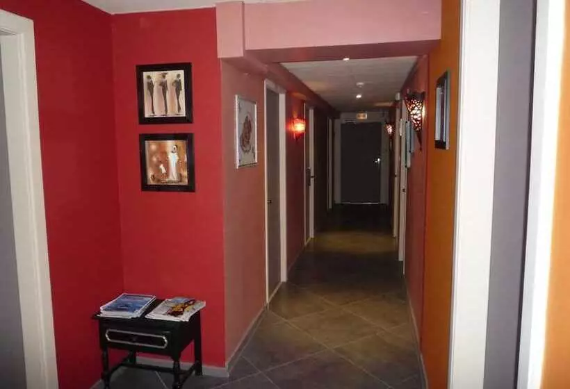 Отель Du Centre