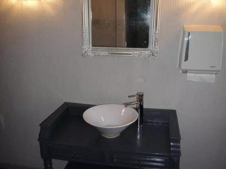 Отель Du Centre