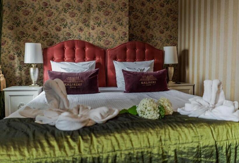 בית מלון כפרי Dwór Kaliszki
