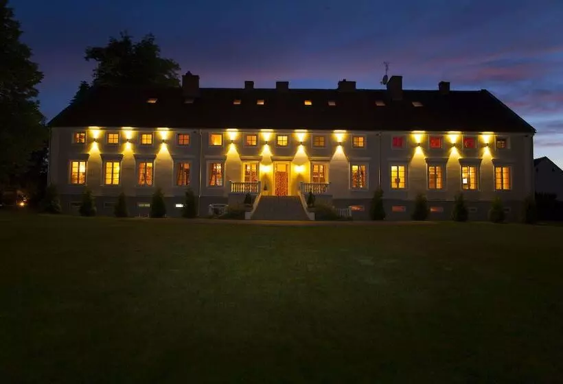 בית מלון כפרי Dwór Kaliszki